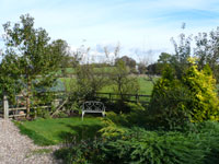 Pudding Pie Barn, Wigley, Nr. Baslow, Derbyshire -  Side Garden