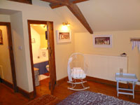 Pudding Pie Barn, Wigley, Nr. Baslow, Derbyshire -  Main Bedroom En-suite